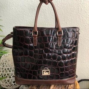 Dooney & Bourke Brown Crocodile Embossed Leather Shoulder Hand Bag Purse Satchel